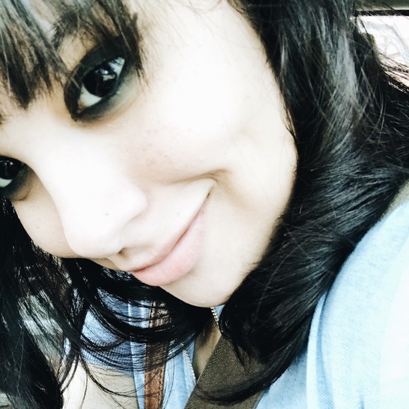 Meet your Posher, Crystal - Picture 1 of 1